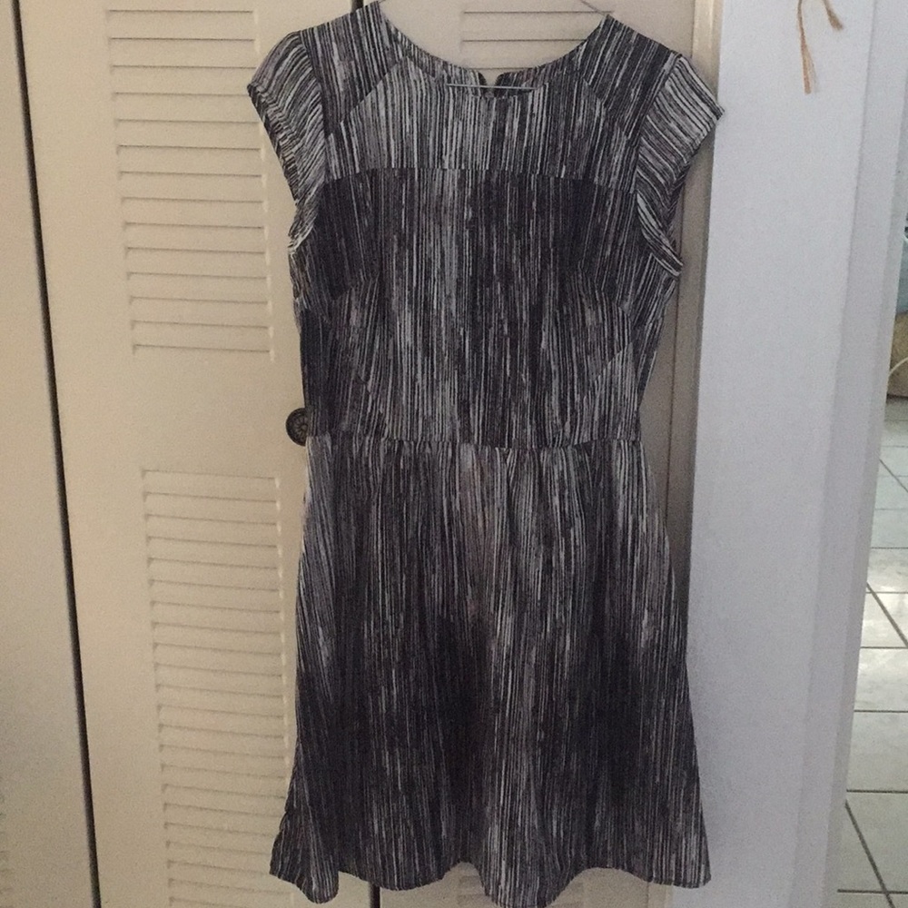 black and white abstract mini dress